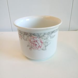Vintage Porcelain Cache Pot FTD Made In Japan